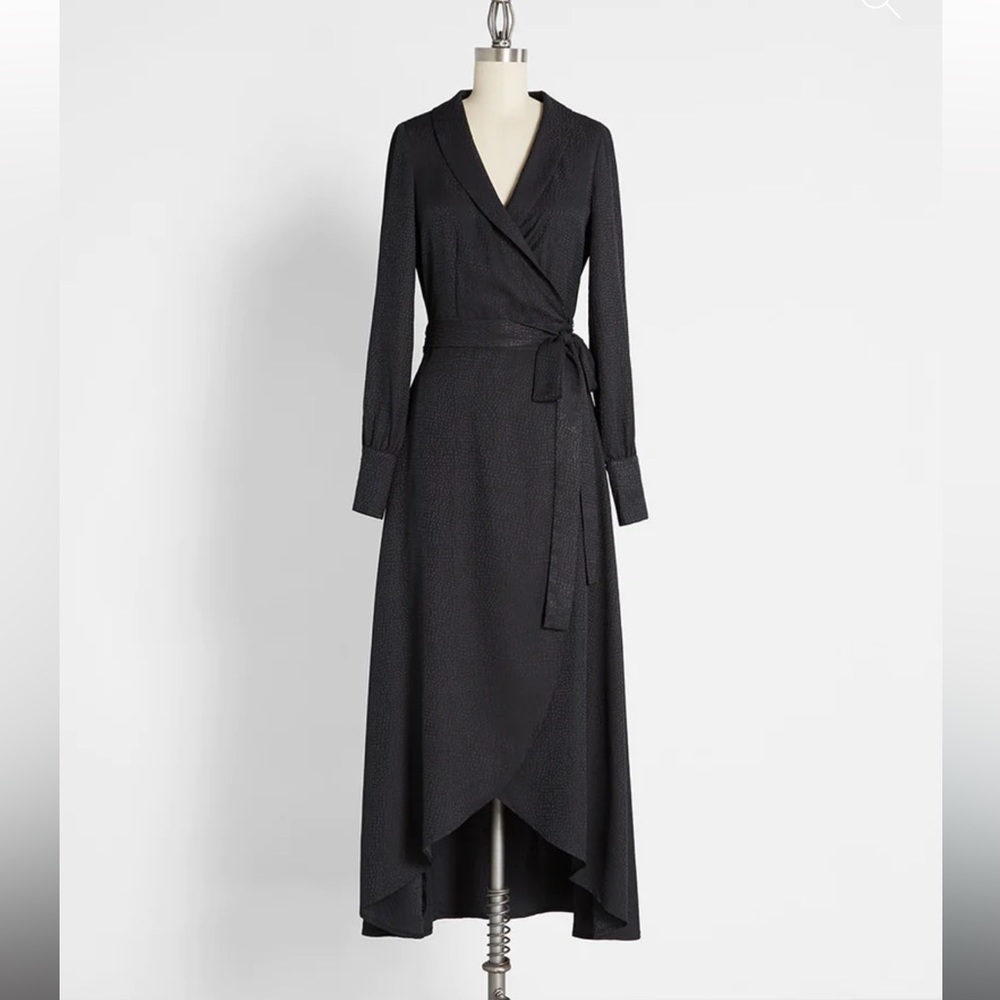 ModCloth wrap dress - Picture 3 of 8